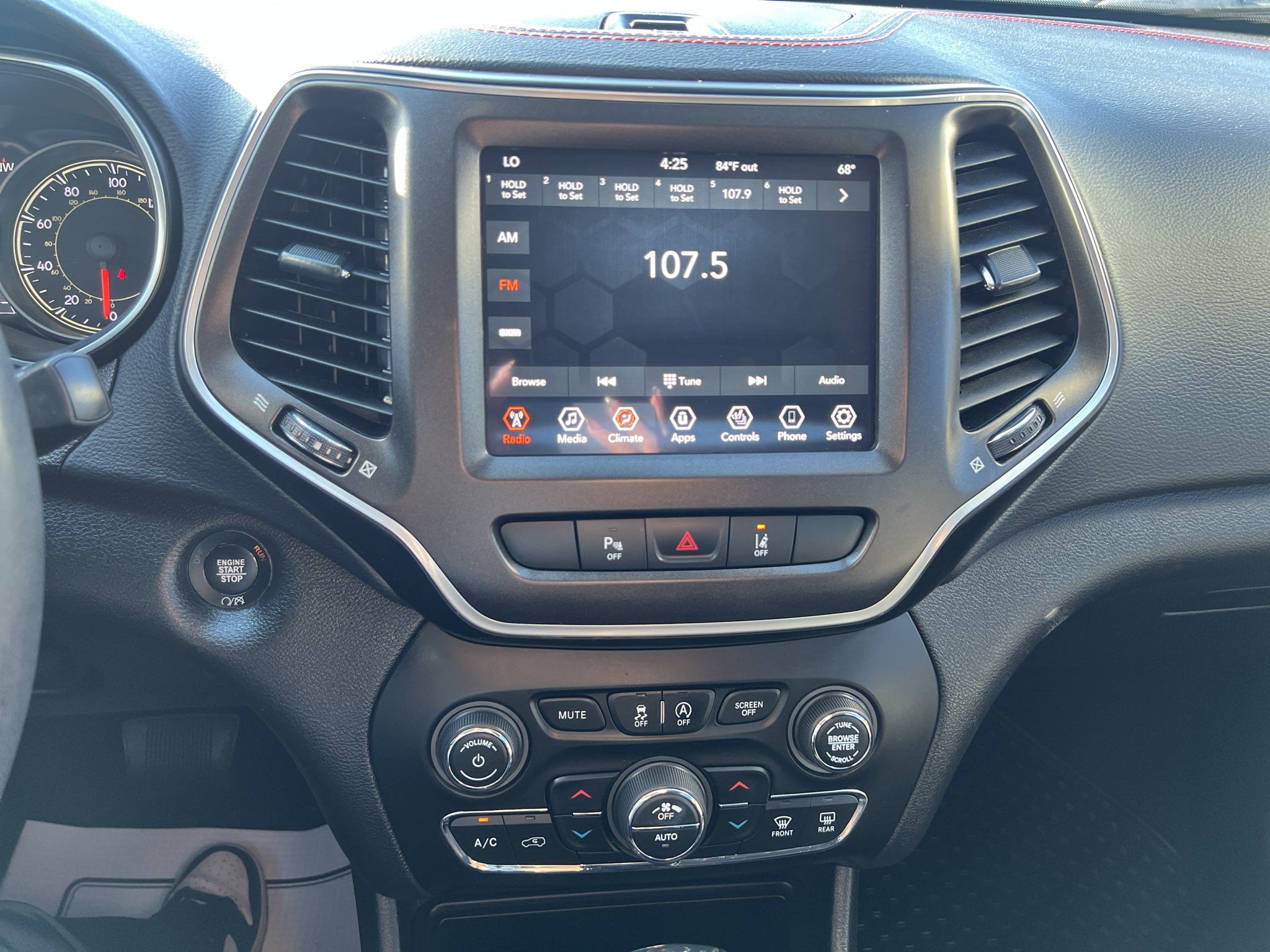 2021 Jeep Cherokee Trailhawk