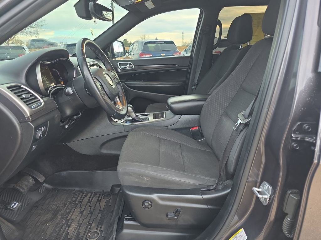 2018 Jeep Grand Cherokee Laredo E