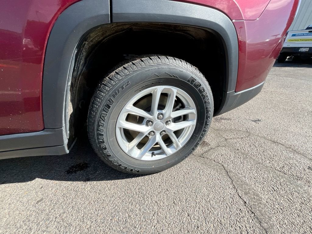 2023 Jeep Grand Cherokee L Laredo