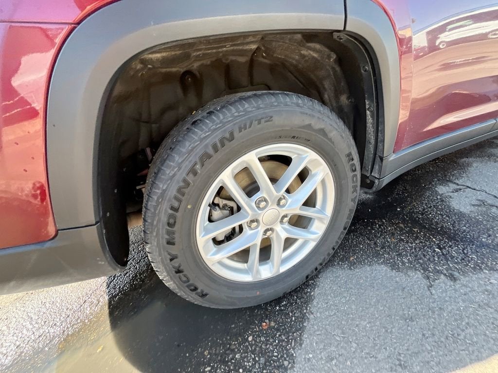 2023 Jeep Grand Cherokee L Laredo