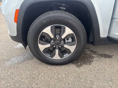 2025 Jeep Grand Cherokee 4xe Base