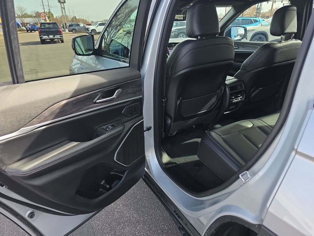 2025 Jeep Grand Cherokee 4xe Base