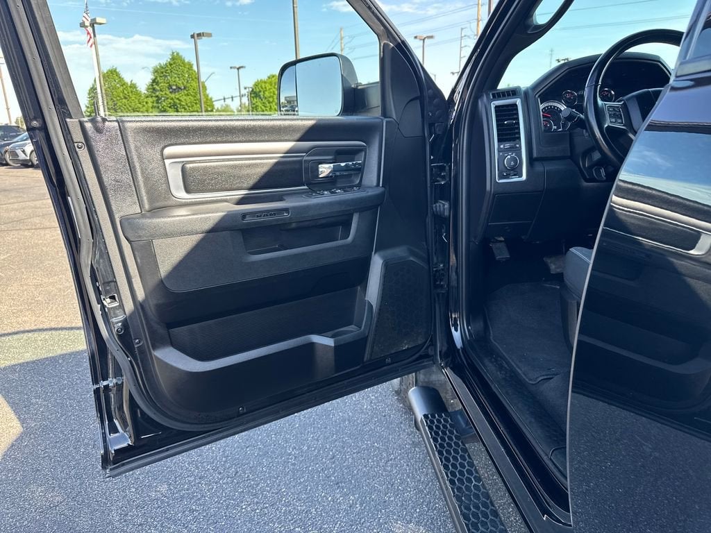 2022 RAM 1500 Classic SLT