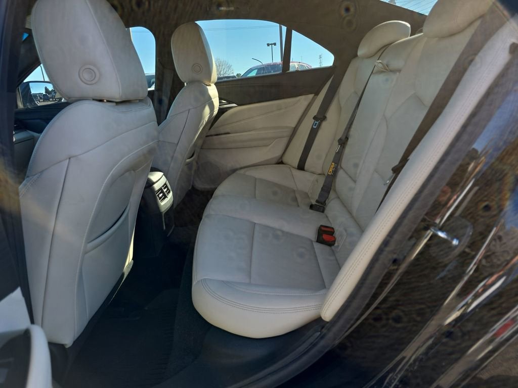 2023 Cadillac CT4 Luxury