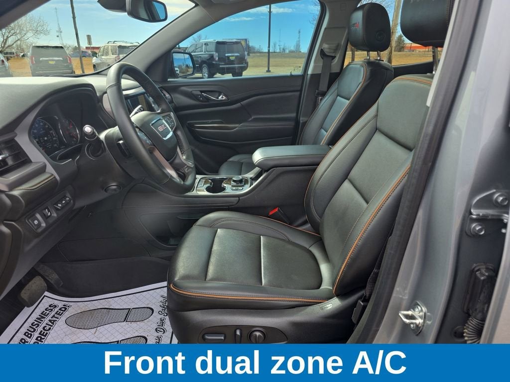 2023 GMC Acadia AT4