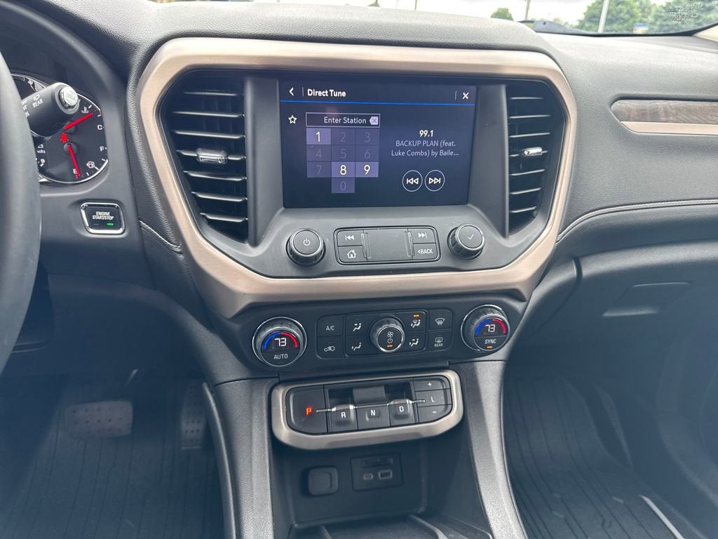 2023 GMC Acadia Denali