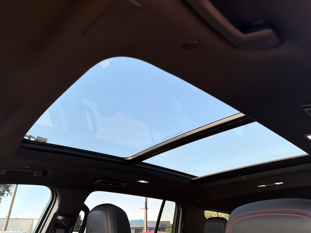 2025 Chevrolet Traverse RS
