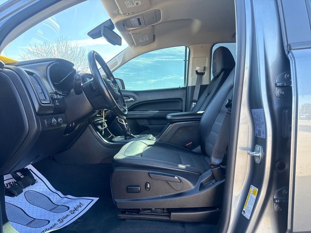 2022 GMC Canyon AT4 - Cloth