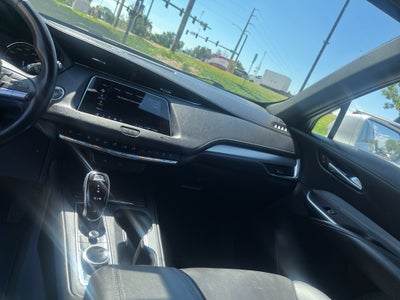 2020 Cadillac XT4 AWD Premium Luxury
