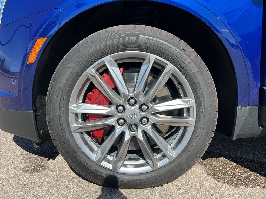 2026 Cadillac XT5 Sport