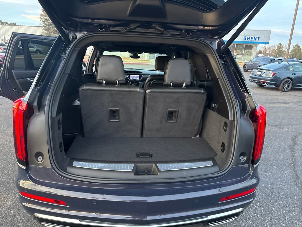 2025 Cadillac XT6 Premium Luxury