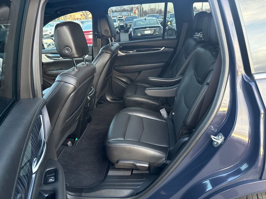 2025 Cadillac XT6 Premium Luxury