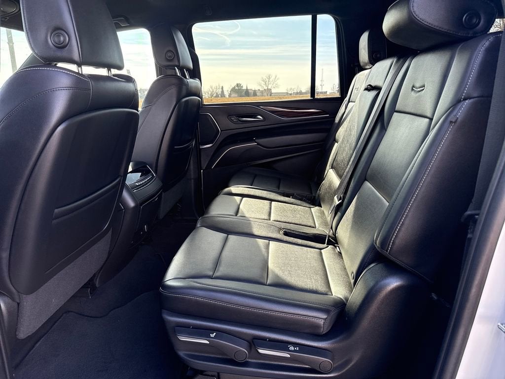 2021 Cadillac Escalade ESV Luxury