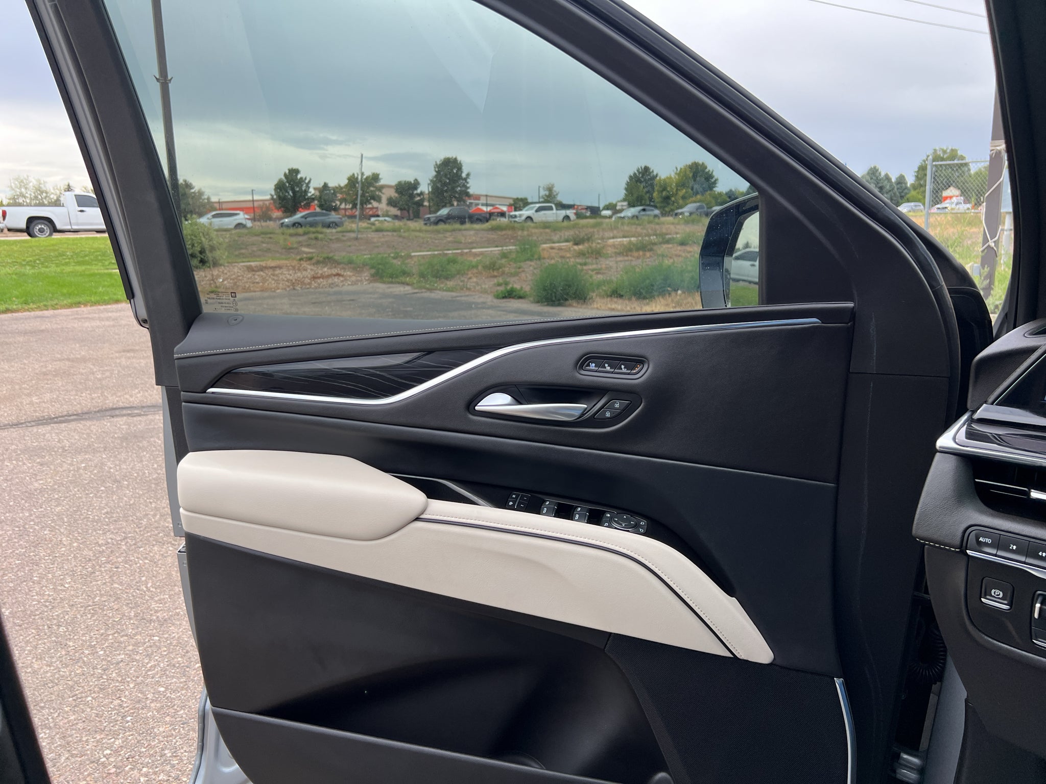 2024 Cadillac Escalade ESV Sport