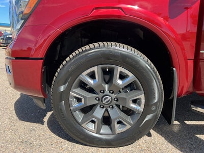 2024 Nissan Titan Platinum Reserve
