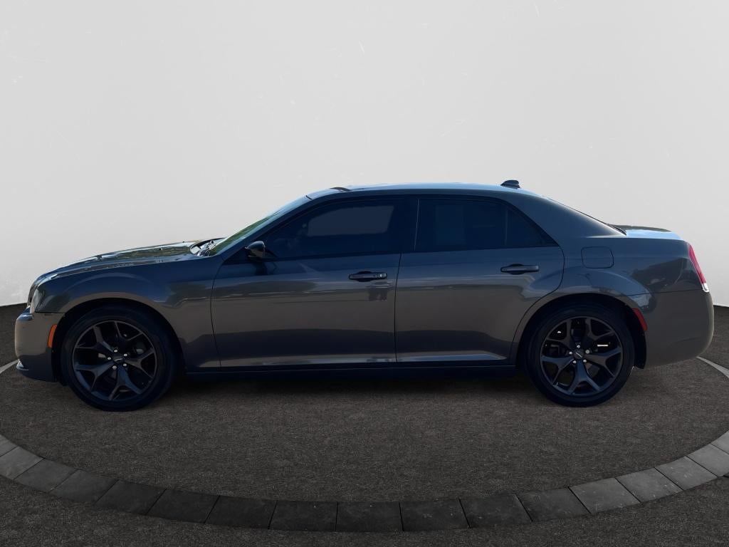 2020 Chrysler 300 Touring