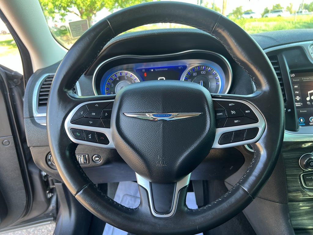 2020 Chrysler 300 Touring