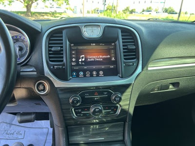 2020 Chrysler 300 Touring