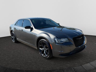 2020 Chrysler 300 Touring