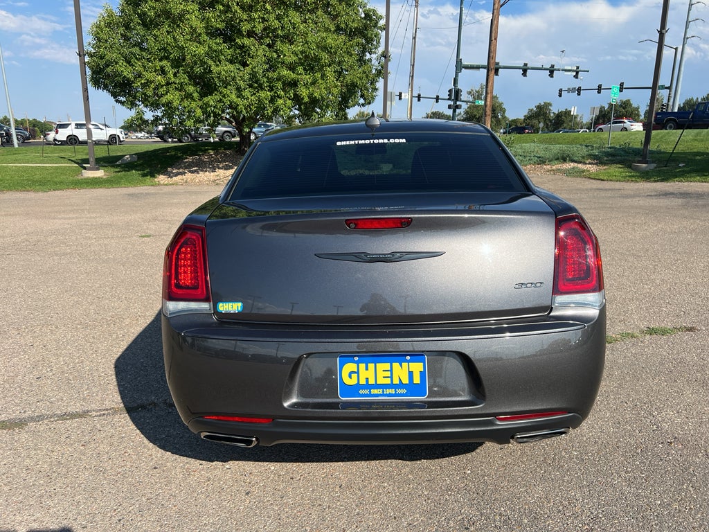 2020 Chrysler 300 Touring