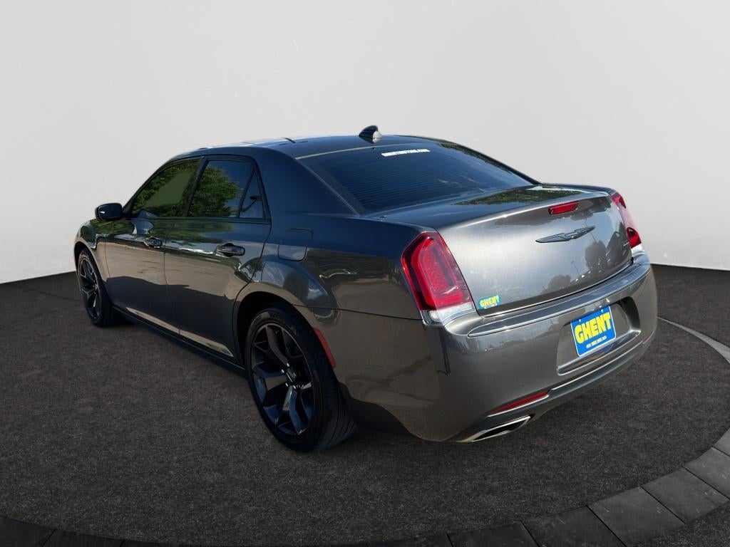 2020 Chrysler 300 Touring