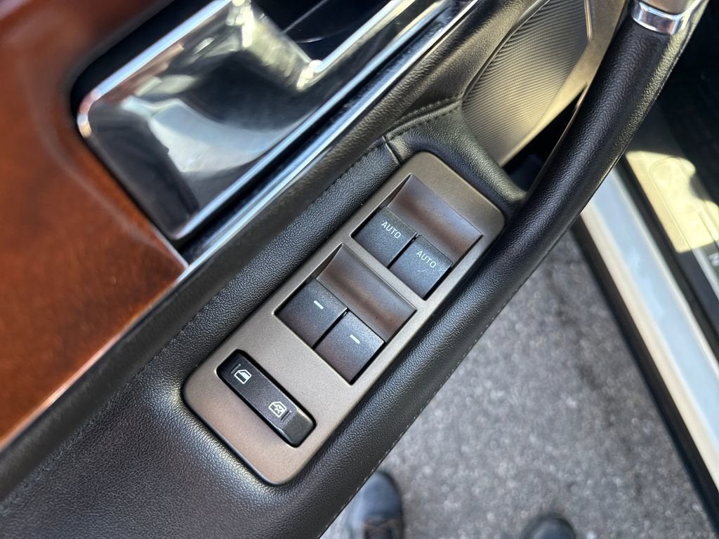 2012 Lincoln MKX Base