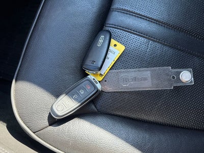 2012 Lincoln MKX Base