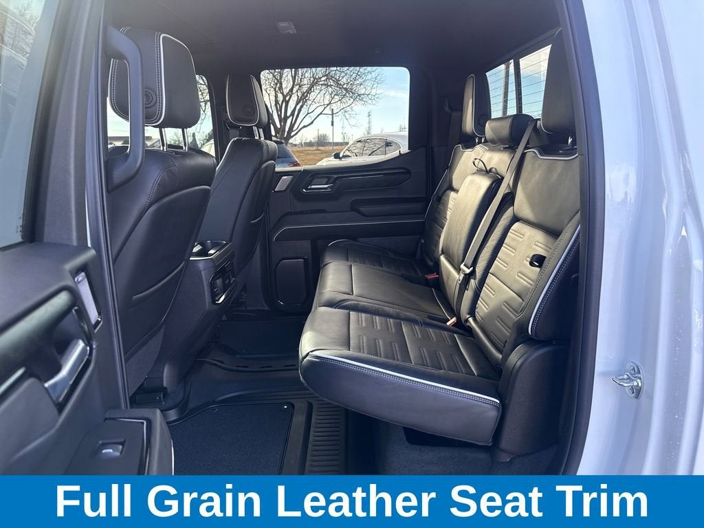 2025 GMC Sierra 1500 AT4X