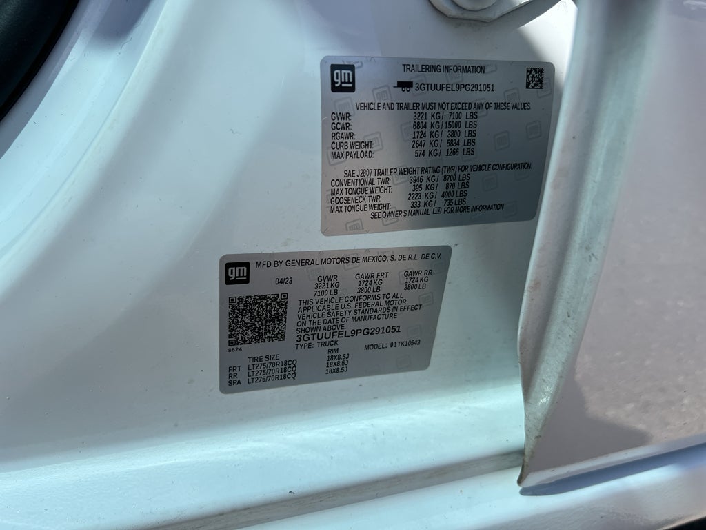 2023 GMC Sierra 1500 AT4X