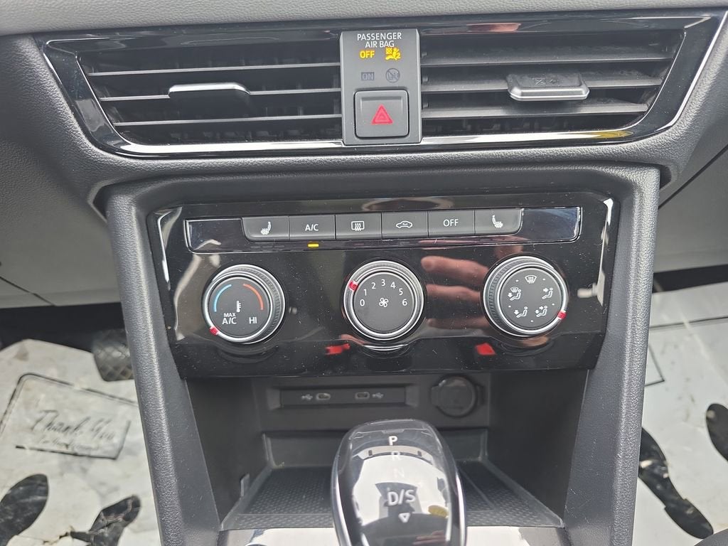 2023 Volkswagen Taos SE
