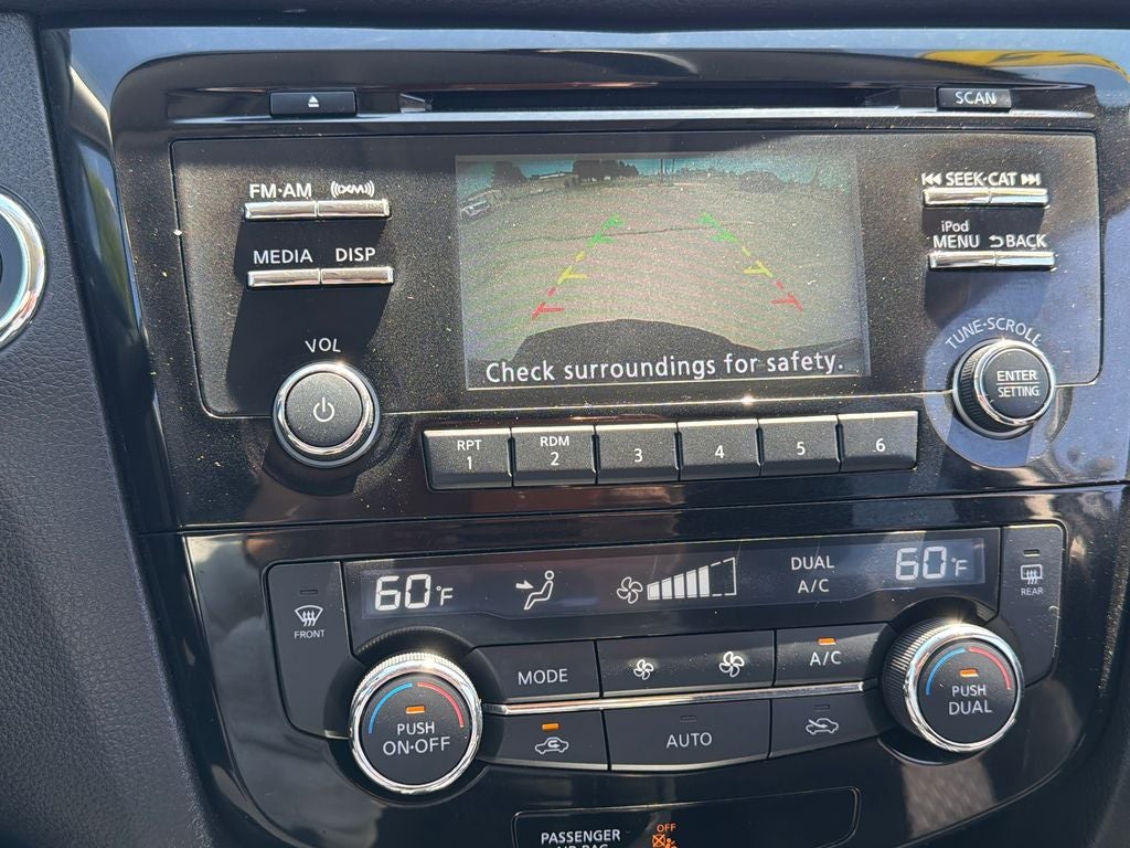 2017 Nissan Rogue SV