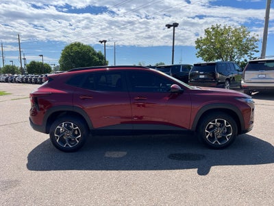 2025 Chevrolet Trax LT